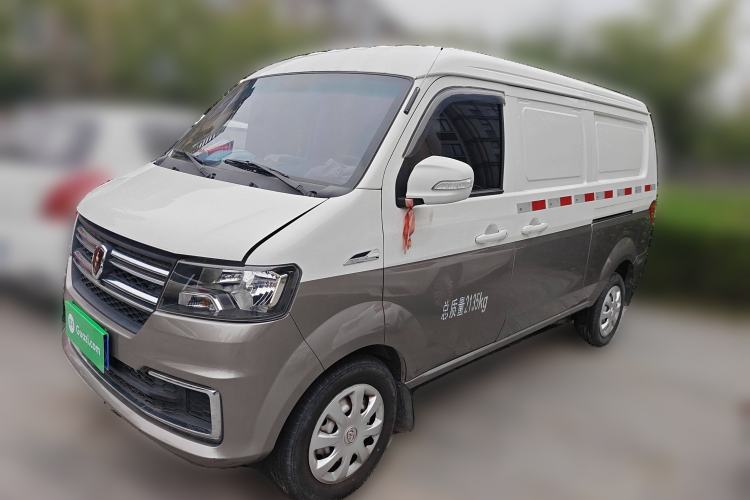 Used Jinbei Hiace X30 2023 1.5L Wealthy Van 2/5-Seater Non-Air-Conditioned Version SWC15M