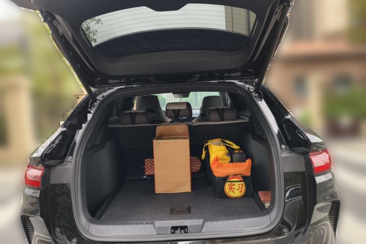 Used BYD Song PLUS New Energy 2025 DM-i 75KM Luxury Model Trunk