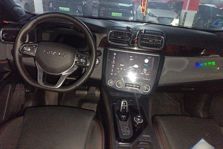 Used Lynk & Co 03 2019 1.5TD DCT JingPro Edition China VI Standard Center Console