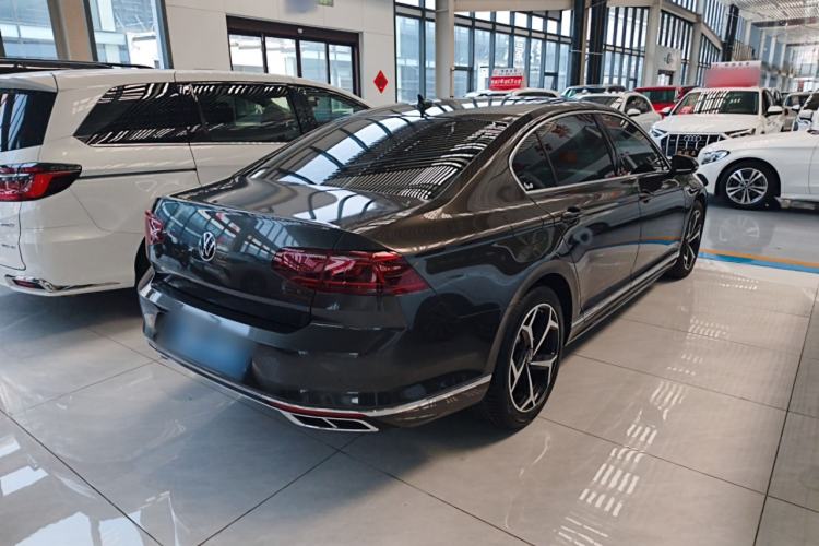 Used Volkswagen Magotan 2023 2 Million Units Commemorative Edition 330TSI DSG Luxury Version
