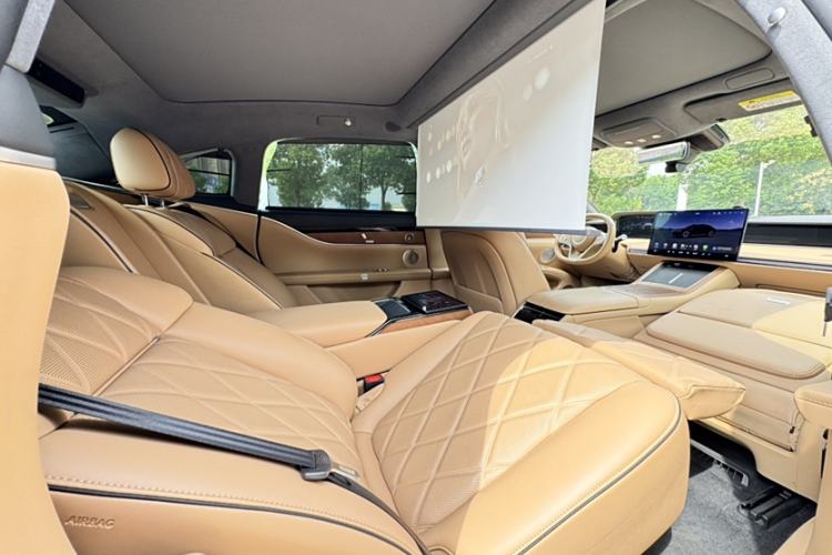 Used Hima Stelato S9 2024 All-Electric Ultra Four-Wheel-Drive Flagship Edition Interior 4