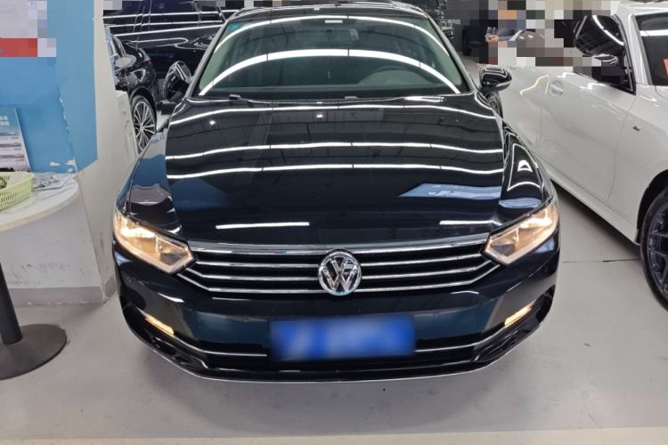 Used Volkswagen Magotan 2018 330TSI DSG Advanced Model
