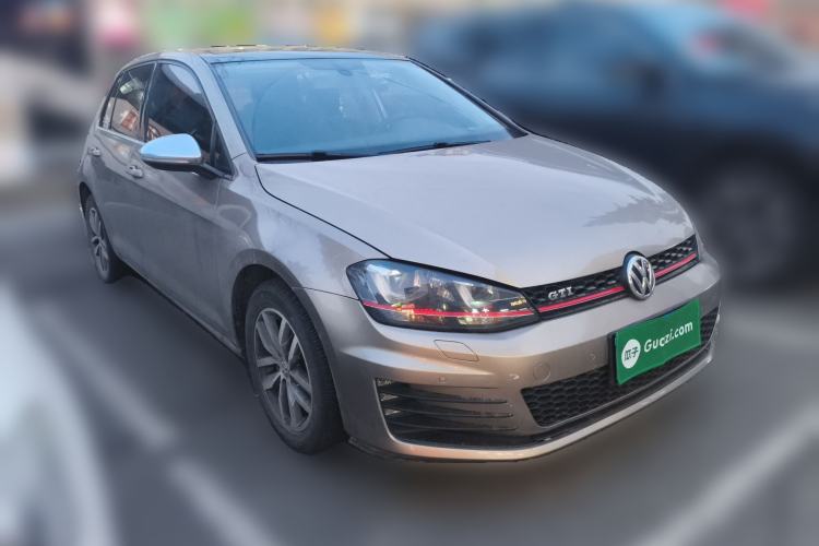 Used Volkswagen Golf 2014 1.4TSI Automatic Flagship Model Front Right 45 Deg