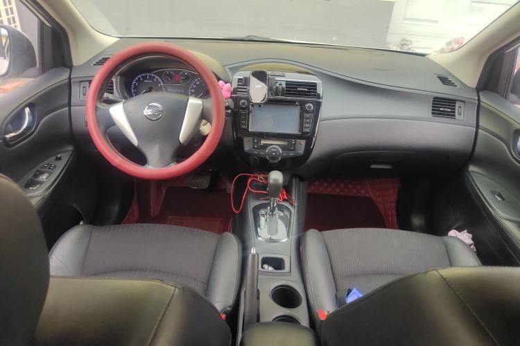 Used Nissan Tiida 2014 1.6L CVT Smart Model
