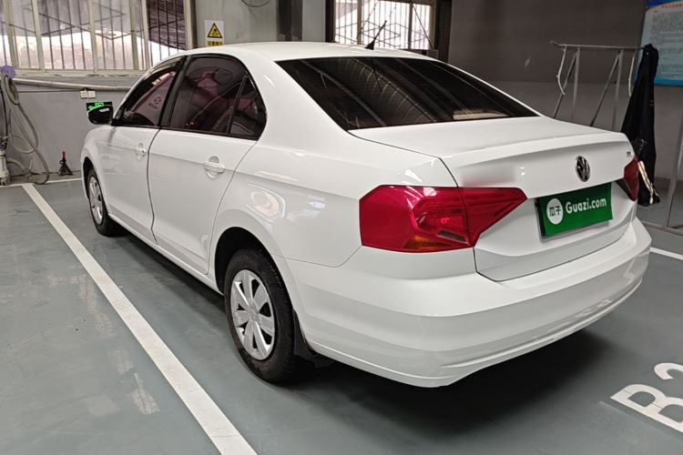 Used Volkswagen Jetta 2017 1.4L Manual Fashion Edition