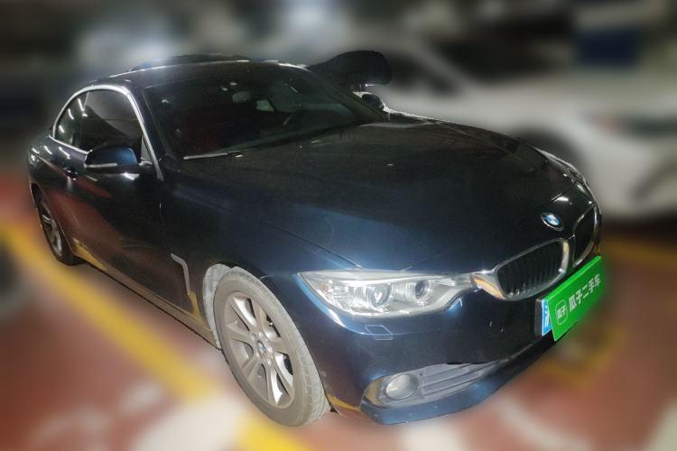 Used BMW 4 Series 2016 420i Convertible Fashion Model Front Right 45 Deg
