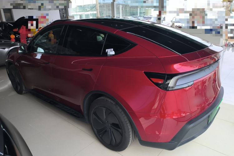 Used Tesla Model Y 2025 Rear-Wheel-Drive Version
