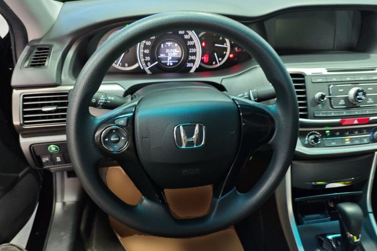 Used Honda Accord 2015 2.0L LX Comfort Edition