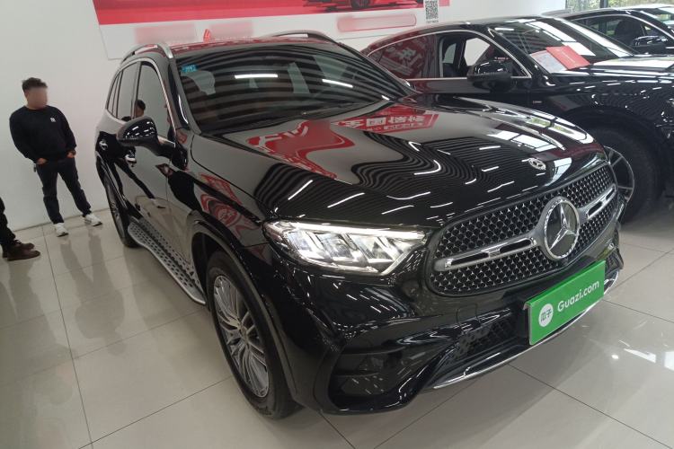 Used Mercedes-Benz GLC 2023 GLC 300 L 4MATIC Dynamic Edition 5-seater Front Right 45 Deg