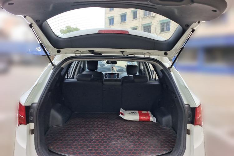 Used Hyundai Santa Fe 2013 2.4L Automatic Two-Wheel Drive Smart Version