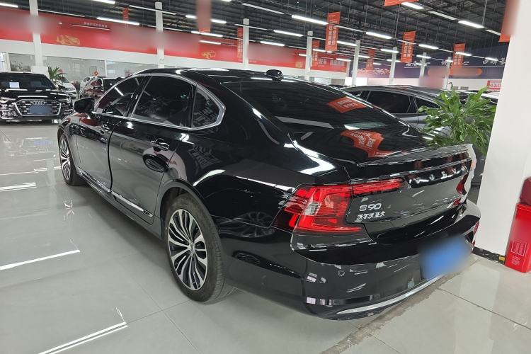 Used Volvo S90 2024 B5 Zhiyi Luxury Edition
