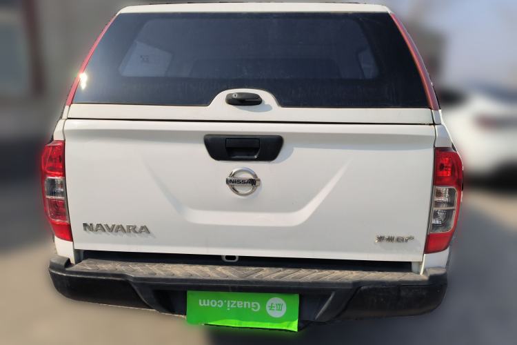 Used Nissan Navara 2017 2.5L Manual Two-Wheel Drive Standard Edition QR25