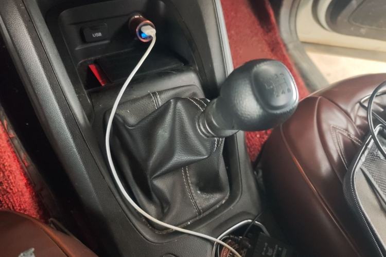 Used Wuling Hongguang S3 2018 1.5L Manual Standard Version China V Standard Gear Lever