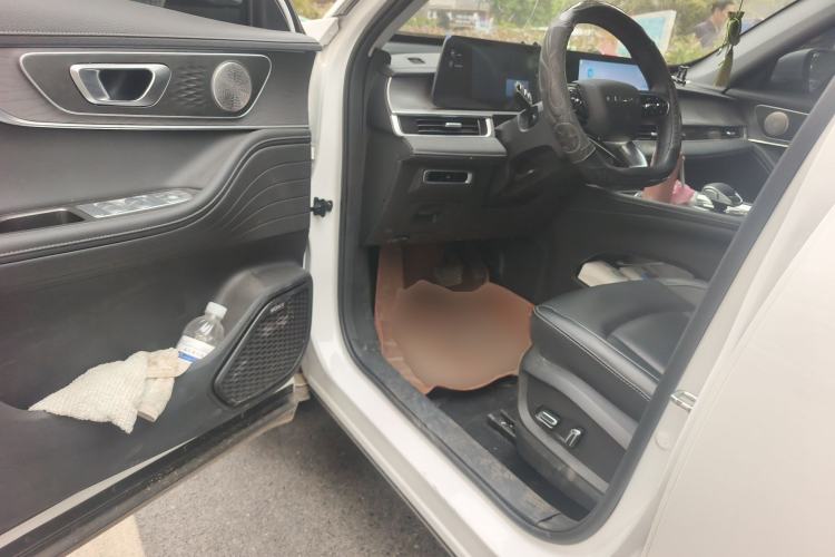 Used Chery Tiggo 8 PLUS 2024 Champion Edition 290TGDI DCT Passionate Version 5-Seater