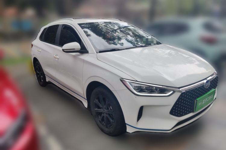 Used BYD e2 2021 Luxury Model Front Right 45 Deg