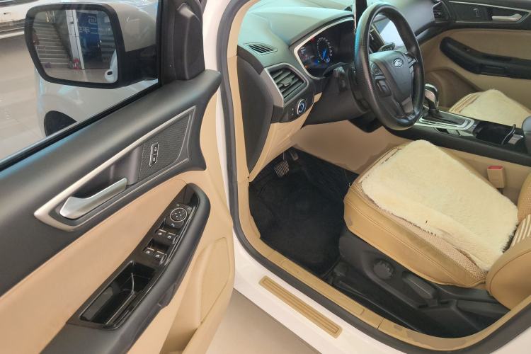 Used Ford Edge 2016 EcoBoost 245 Two-Wheel-Drive Titanium 5-Seater