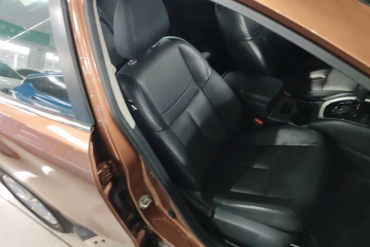 Used Nissan X-Trail 2014 2.0L CVT Smart Edition 2WD Right Front Seat