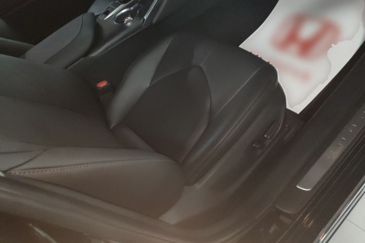 Used Toyota Camry 2023 2.0G Luxury Edition Right Front Seat