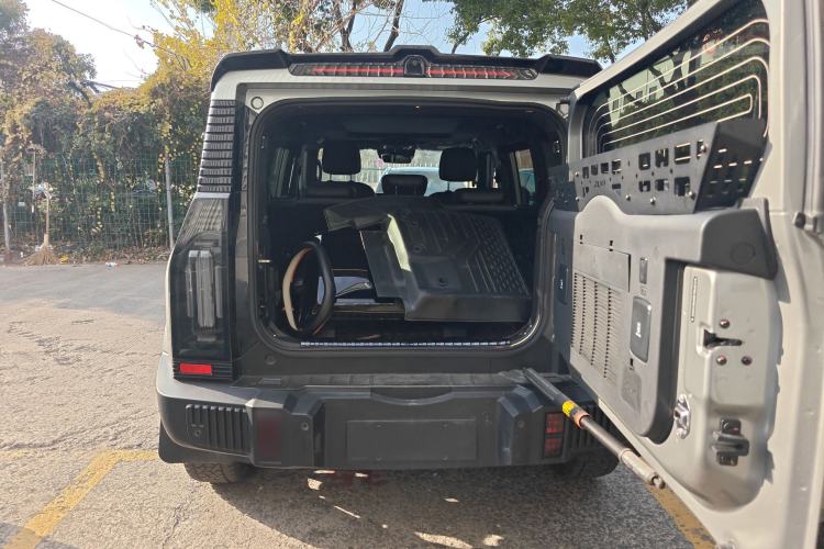 Used JETOUR Traveler 2023 2.0T All-Wheel Drive CrossPRO+