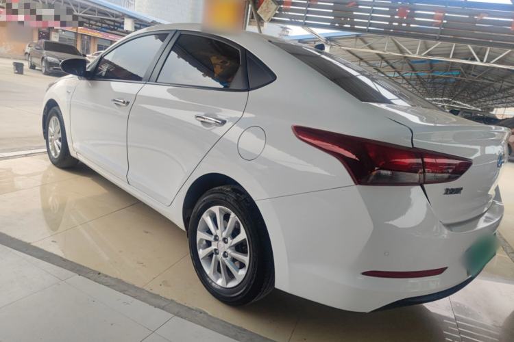 Used Hyundai Verna (new generation) 2016 1.4L Automatic Cool Edition GLS Rear Left 45 Deg