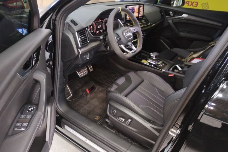 Used Audi Q5L 2024 40 TFSI Luxury Dynamic Edition Driver Seat