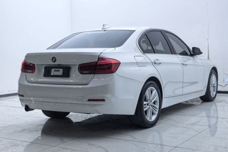 Used BMW 3 Series 2017 318i Fashion Model