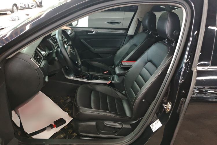 Used Volkswagen Passat 2017 280TSI DSG Luxury Edition