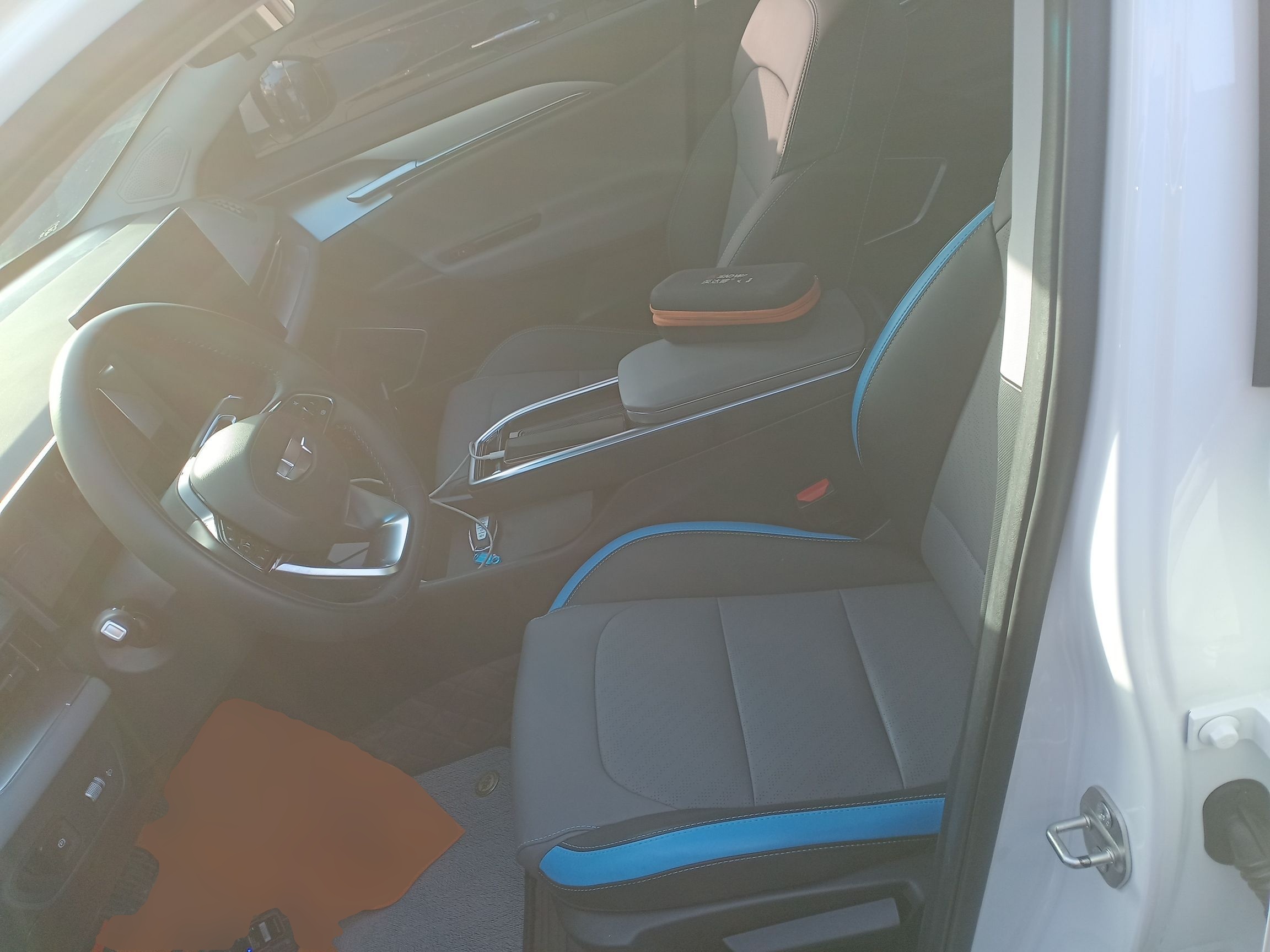 Переднее сиденье в автомобиле