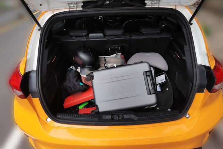 Used Ford Focus 2019 Hatchback EcoBoost 180 Automatic ST Line Trunk