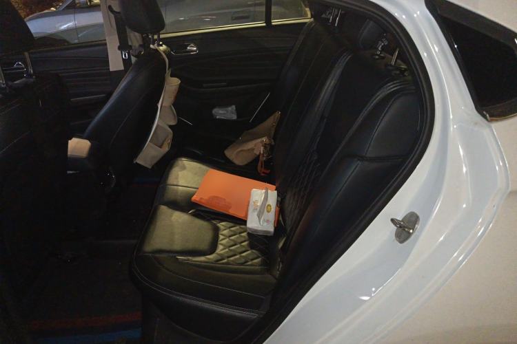 Used Chery Arrizo GX 2019 1.5T Manual New Color Version China V Standard Left Rear Seat