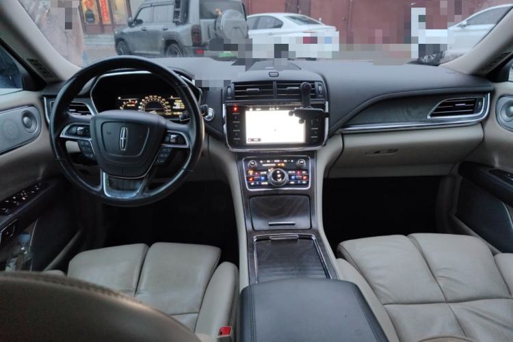 Used Lincoln Continental 2017 3.0T Four-Wheel Drive Prestige Edition Center Console