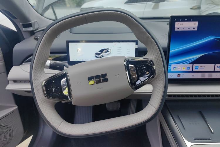 Used Geely Galaxy 8 2025 130km EM-P Starship Edition