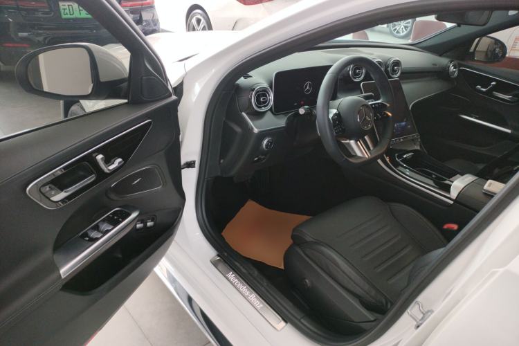 Used Mercedes-Benz C-Class New Energy 2023 C 350 eL Driver Seat