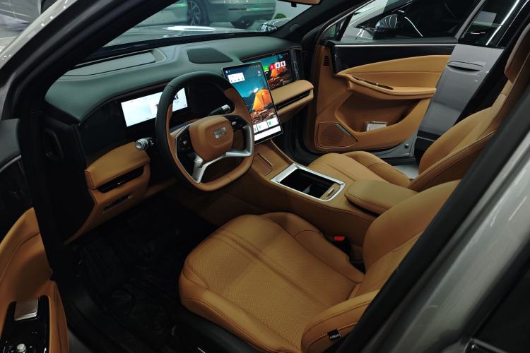 Used Geely Galaxy L7 2025 EM-i 115km Exploration Edition Interior 1