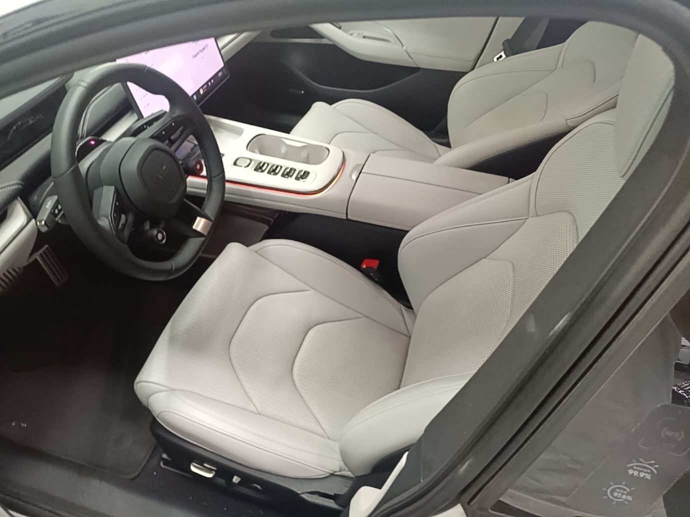 Xiaomi Auto SU7 2024 Four-Wheel Drive Ultra-Long Range Advanced Intelligent Driving Max Edition — снимка 17