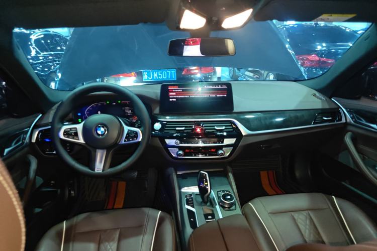 Used BMW 5 Series 2022 525Li M Sport Package