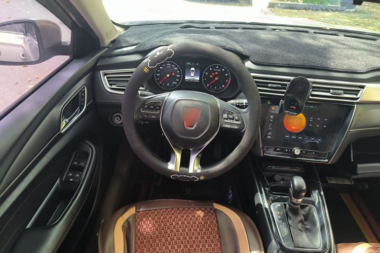 Used Roewe i5 2019 1.5L Automatic 4G Connected Langhao Edition Steering Wheel