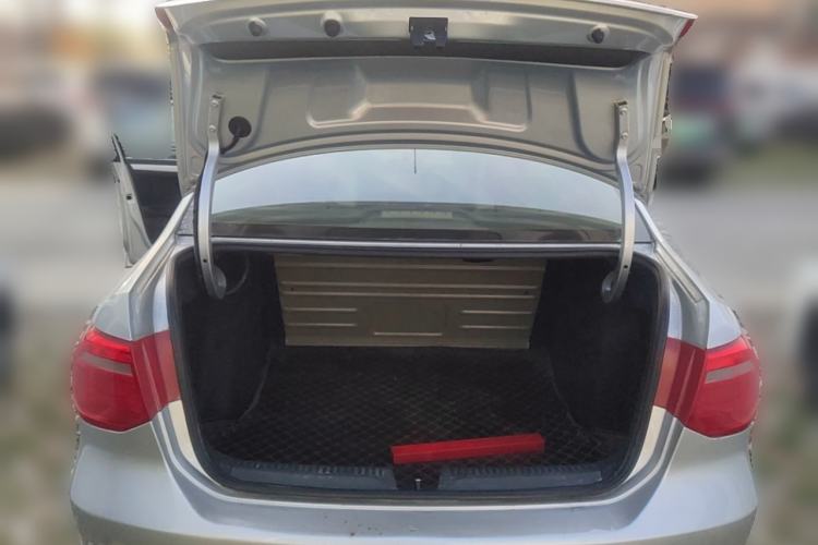 Used Volkswagen Jetta 2013 1.6L Manual Comfort Model Trunk