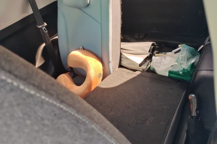 Used Chery QQ Little Ant 2022 Sweet Pink Edition Half-Sugar Version Lithium Iron Phosphate 29.2 kWh 30 kW 301 km