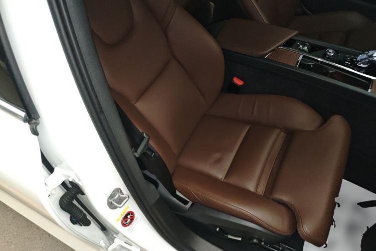 Used Volvo S60 2024 B4 Zhiyuan Luxury Edition