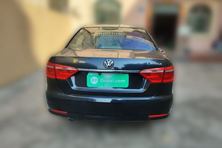 Used Volkswagen Lavida 2013 1.6L Automatic Luxury Edition Rear