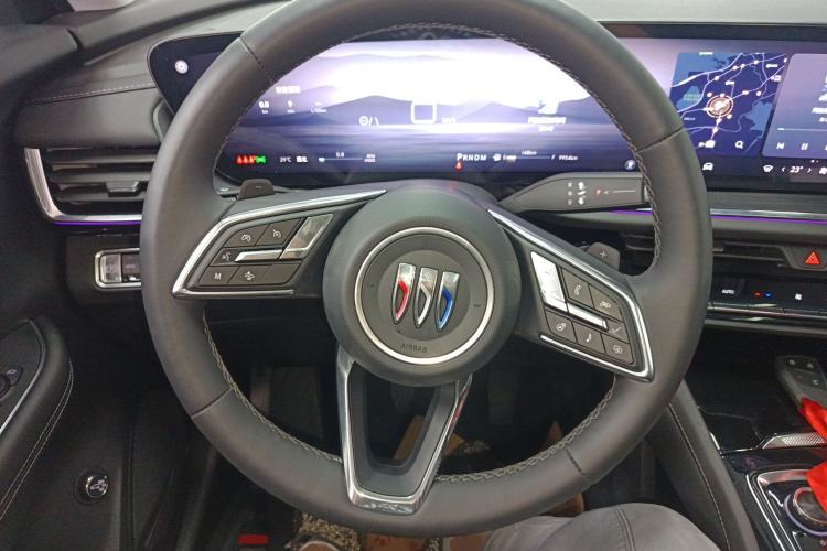 Used Buick Envision 2025 Encore Plus 28T Two-Wheel-Drive Platinum Edition