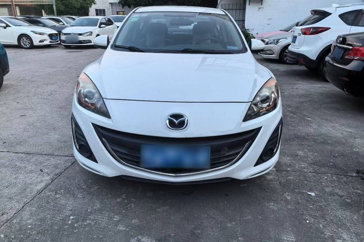 Used Mazda Mazda 3 2015 Sedan 1.6L Manual Comfort Model
