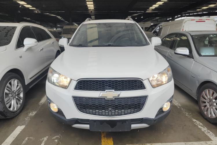 Used Chevrolet Captiva 2014 2.4L Two-Wheel Drive Urban Version 7 Seats Front