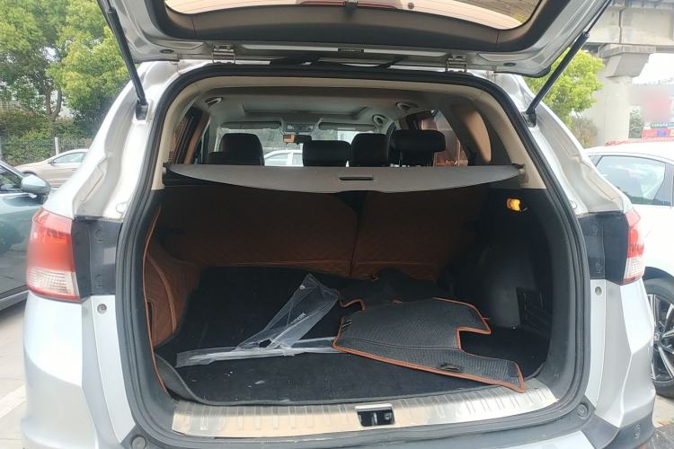 Used Dongfeng Aeolus AX7 2016 2.0L Automatic Zhiyi Trim