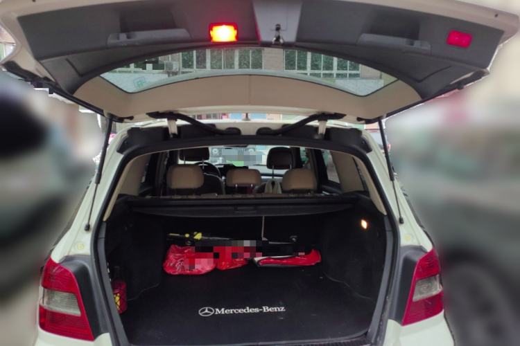 Used Mercedes-Benz GLK-Class 2011 GLK 300 4MATIC Dynamic Model