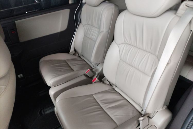 Used Honda Odyssey 2015 2.4L Luxury Edition Left Rear Seat