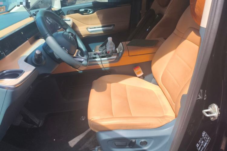 Used GAC Trumpchi E8 2024 Honor Series 2.0L Honor Edition Left Front Seat