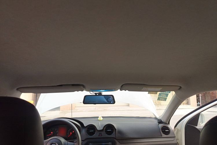 Used Volkswagen Jetta 2015 Value Edition 1.6L Manual Fashionable Style Headliner