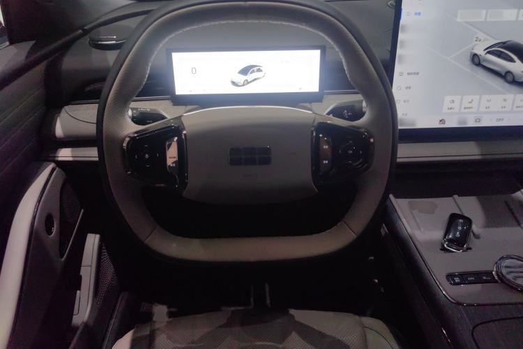 Used Geely Galaxy 8 2025 130km EM-i Deluxe Edition
